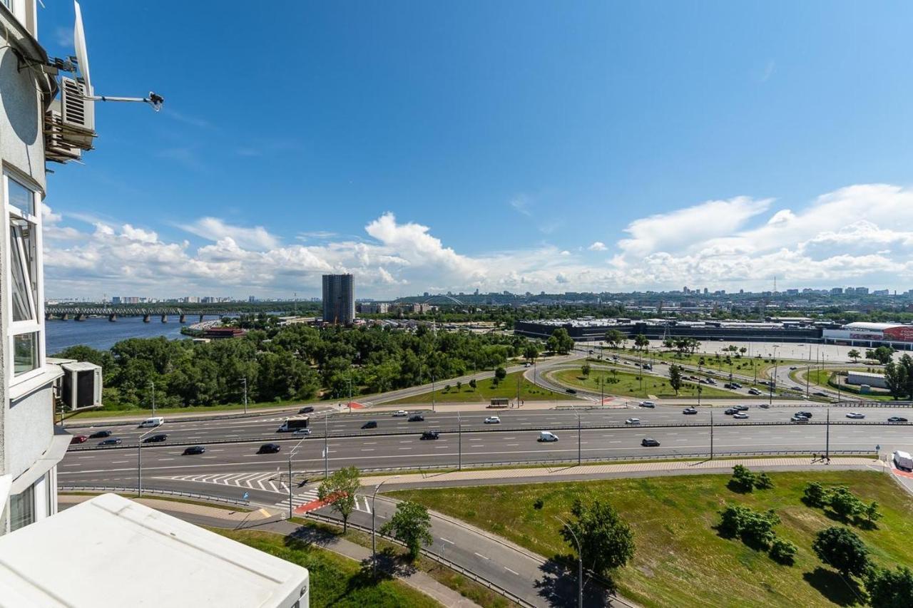 Fashionable Panoramic Apartments Dnieper. Obolon เคียฟ ภายนอก รูปภาพ