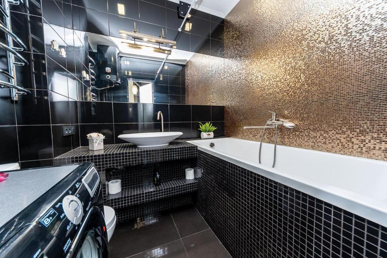 Fashionable Panoramic Apartments Dnieper. Obolon เคียฟ ภายนอก รูปภาพ