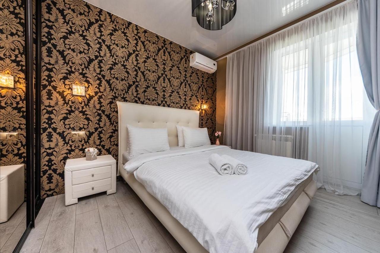 Fashionable Panoramic Apartments Dnieper. Obolon เคียฟ ภายนอก รูปภาพ