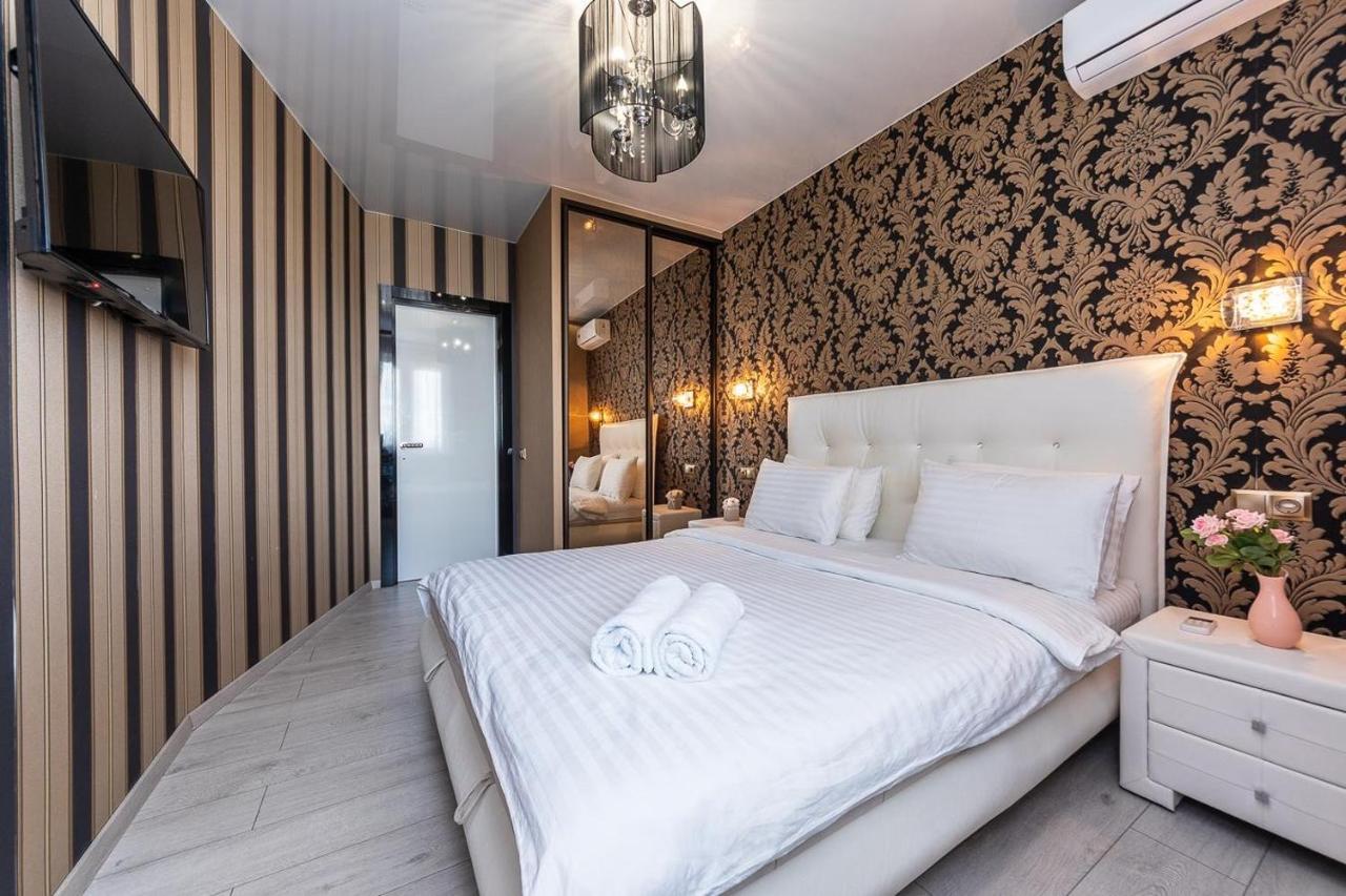 Fashionable Panoramic Apartments Dnieper. Obolon เคียฟ ภายนอก รูปภาพ