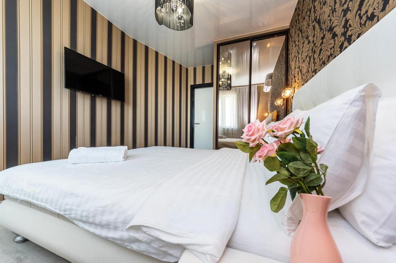 Fashionable Panoramic Apartments Dnieper. Obolon เคียฟ ภายนอก รูปภาพ